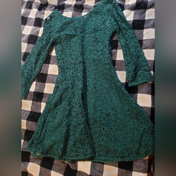 Joie Dresses & Skirts - Joie dress emerald green 3/4 sleeve